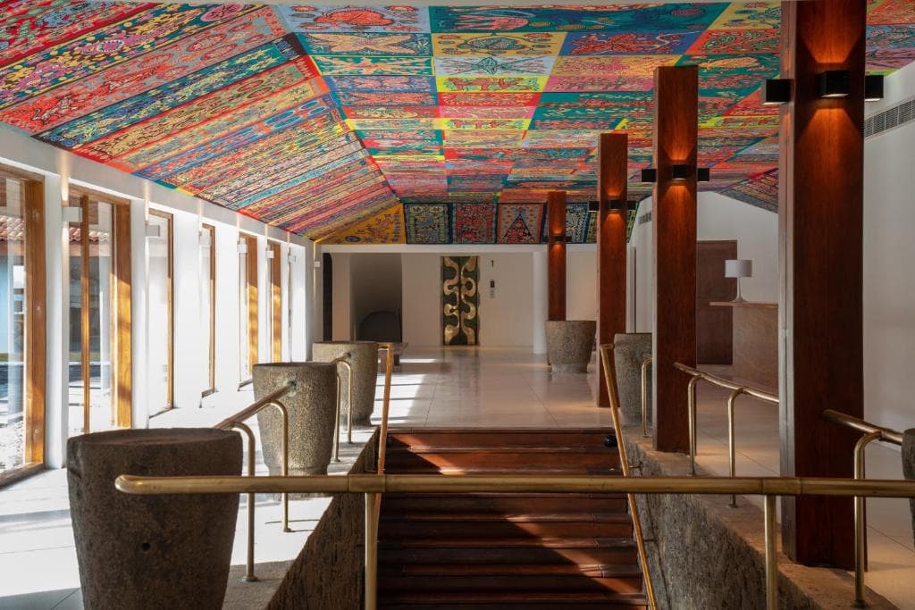How Traditional Sri Lankan Textiles Shape Modern Contemporary Interiors